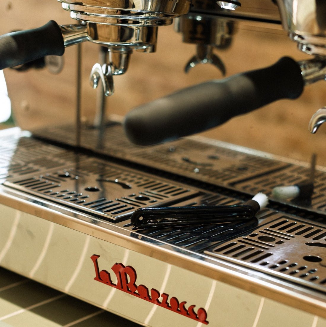 Microplásticos en máquinas de café: qué dice la investigación y cómo elegir mejor